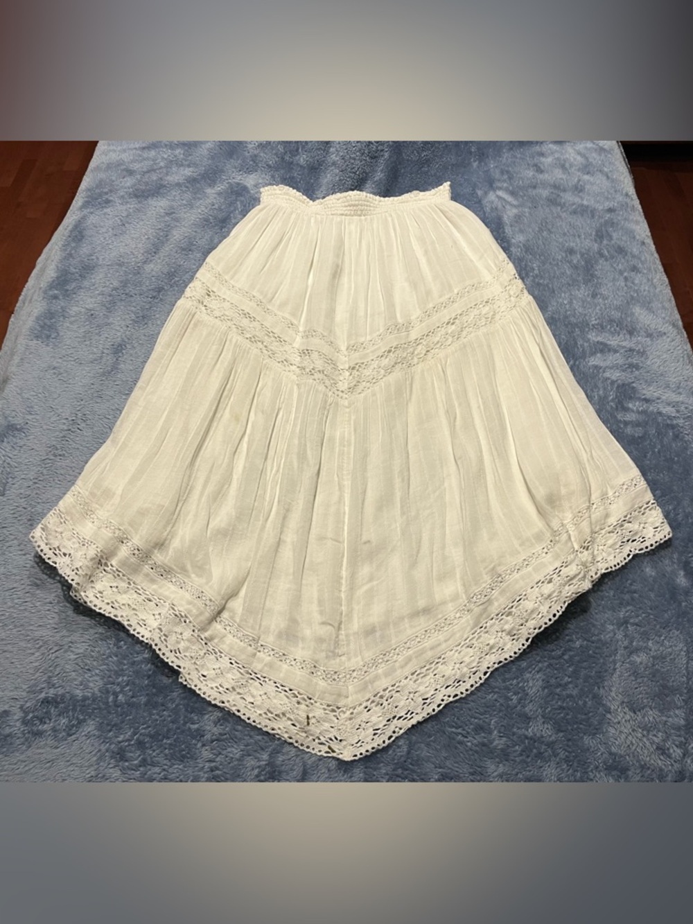 American Eagle. White Boho Lace Trim Midi Skirt